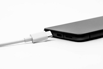 Android запретит новые USB-подключения к заблокированному телефону