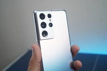 Смартфоны Galaxy S25 будут медленно заряжаться 