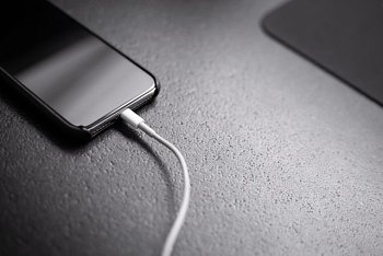 iOS 18 предупреждает о маломощном ЗУ 