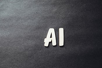 Первый ИИ-ноутбук Xiaomi получит емкий аккумулятор